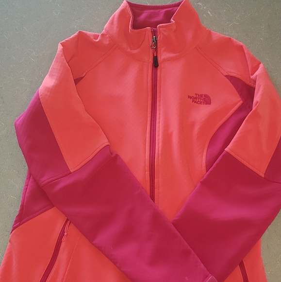 The North Face full zip-up women's jacket - Picture 8 of 8